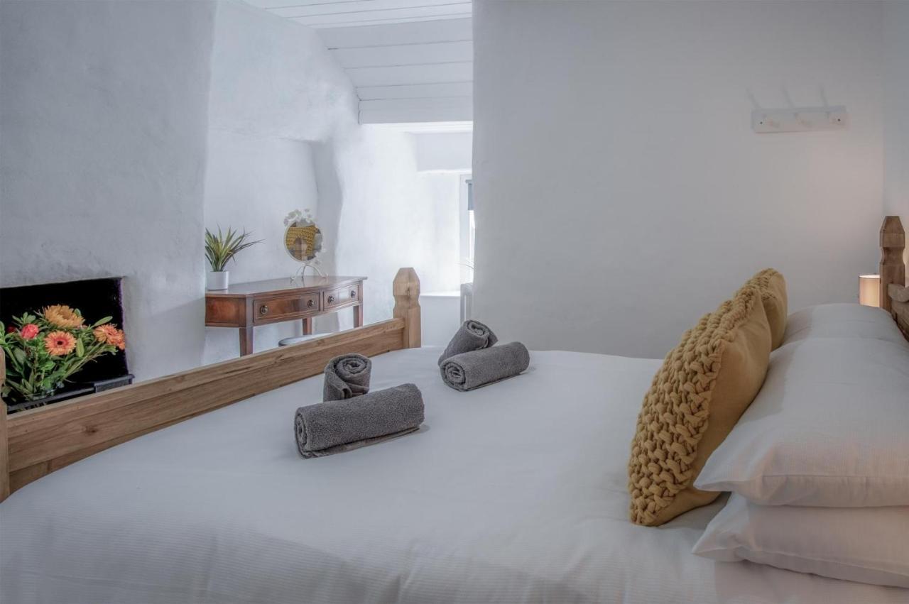 Brook Cottage - 2 Bedroom Cottage - Dale المظهر الخارجي الصورة
