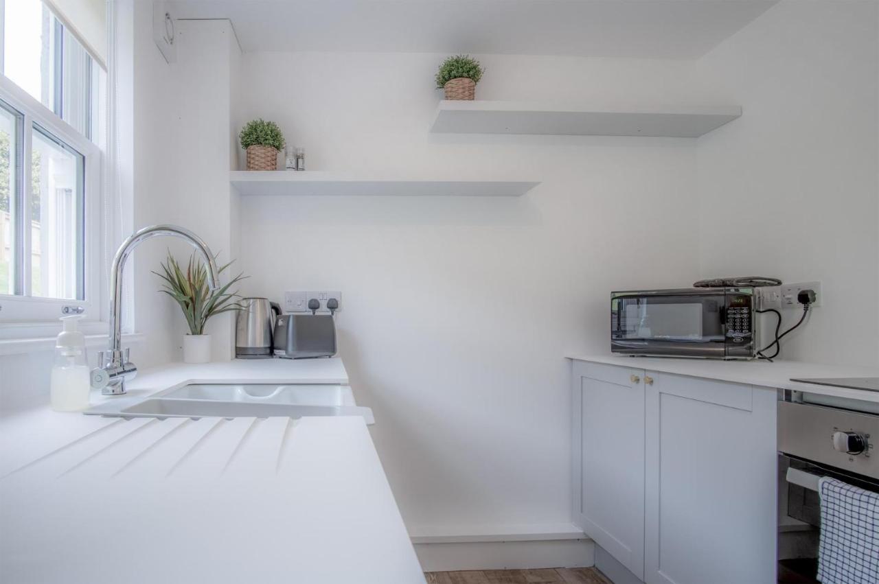 Brook Cottage - 2 Bedroom Cottage - Dale المظهر الخارجي الصورة